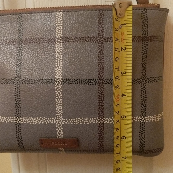 Fossil Crossbody - Picture 3 of 5